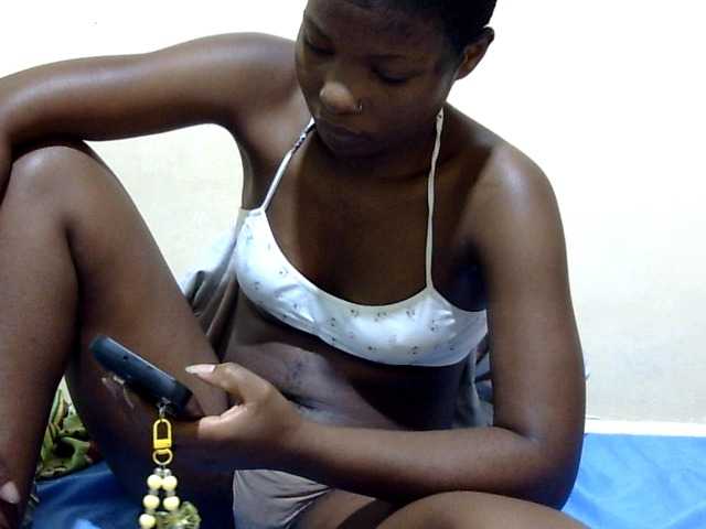 babyellah live cam on BongaCams