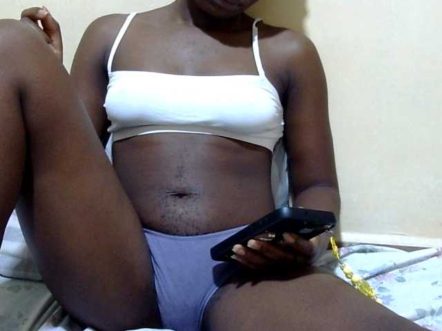babyellah live cam on BongaCams