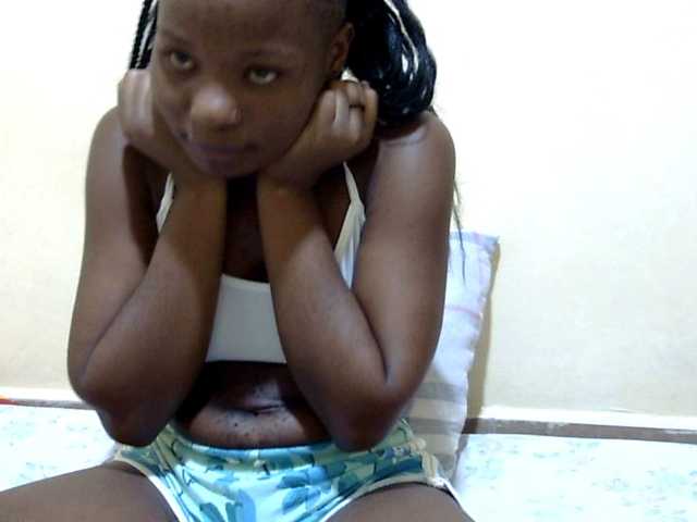 babyellah live cam on BongaCams