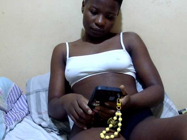 babyellah live cam on BongaCams