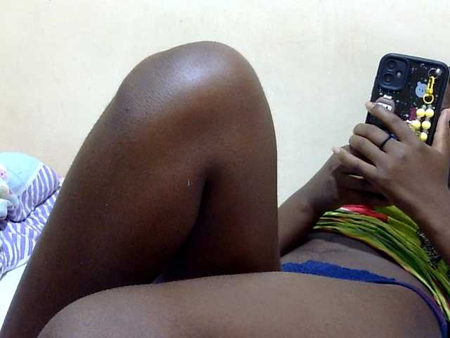 babyellah live webcam show