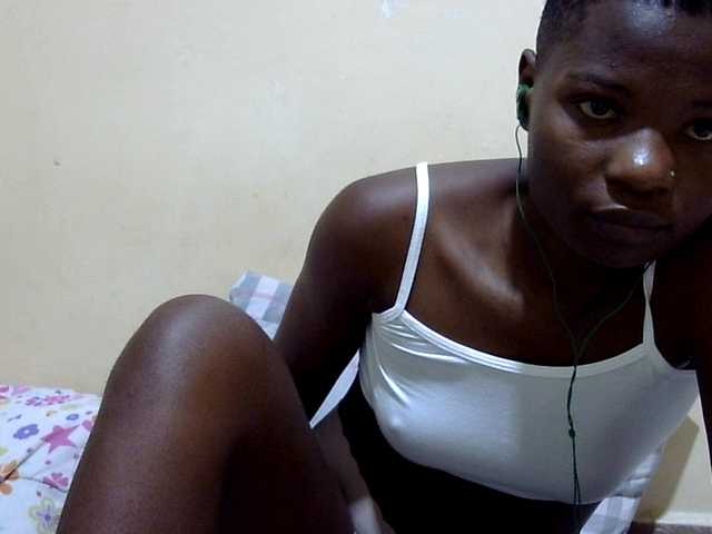 babyellah live cam on BongaCams