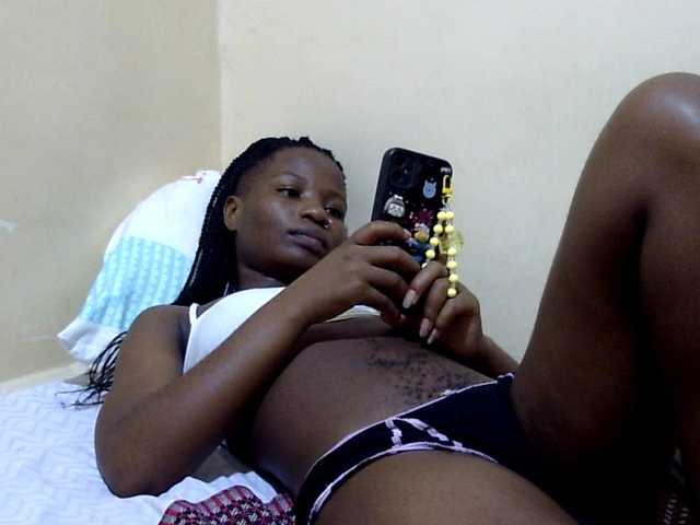 babyellah live cam on BongaCams