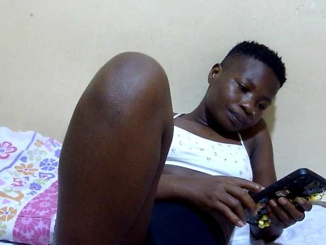 babyellah live cam on BongaCams