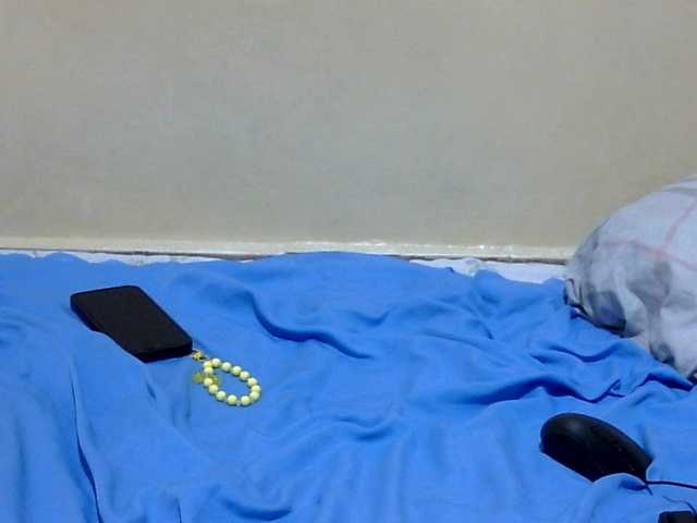 babyellah live cam preview