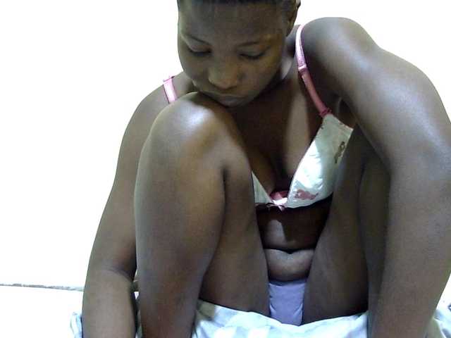 babyellah live webcam show