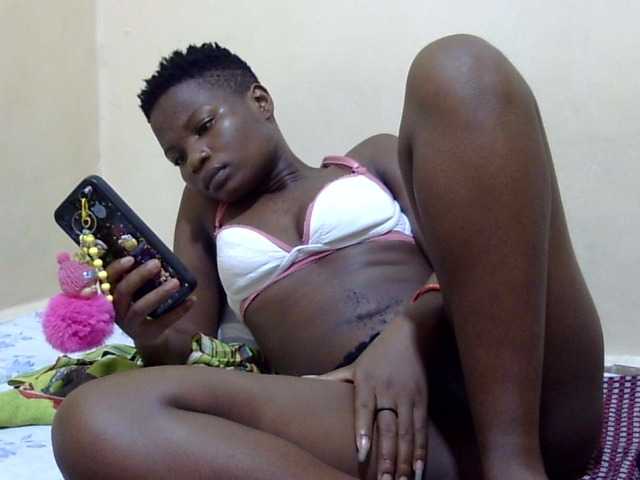 babyellah live cam on BongaCams