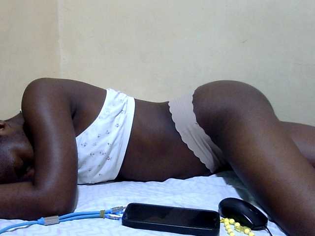 babyellah live cam on BongaCams