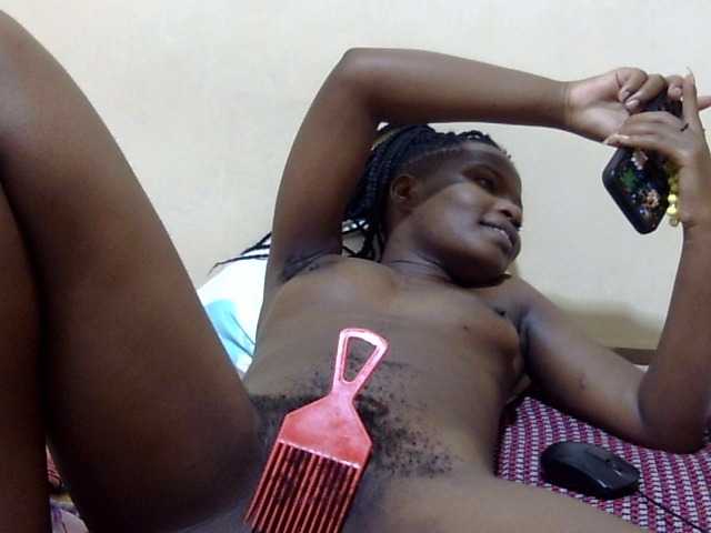 babyellah, live now on BongaCams