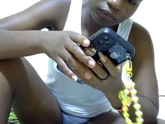 babyellah live cam on BongaCams