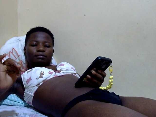 babyellah live cam on BongaCams
