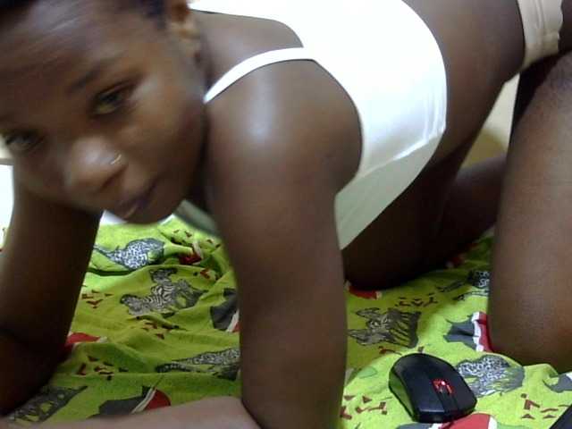 babyellah live cam on BongaCams