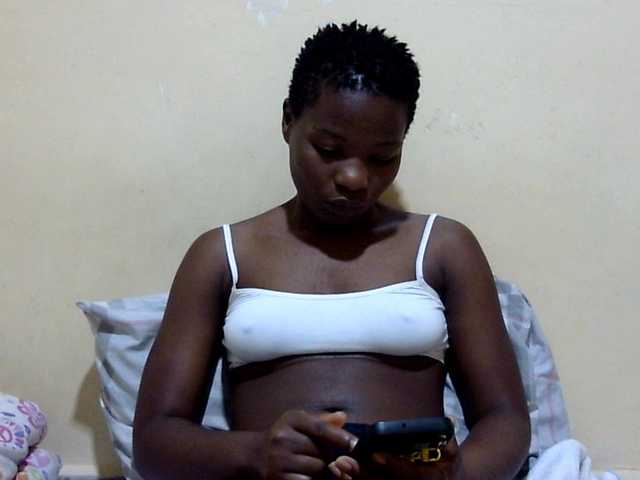 babyellah live cam on BongaCams