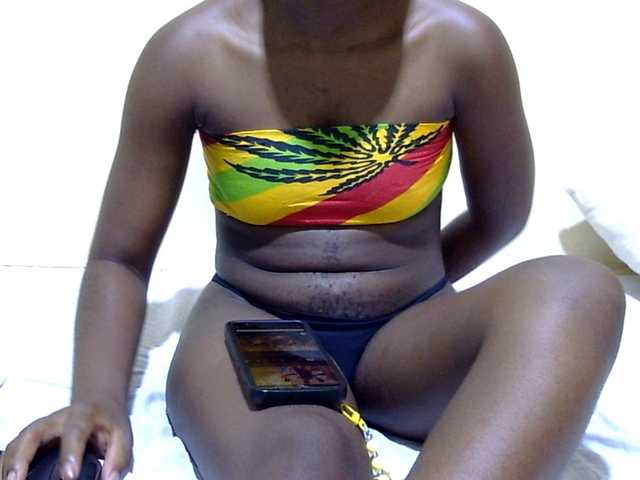 babyellah live cam on BongaCams