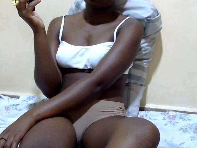 babyellah live cam on BongaCams