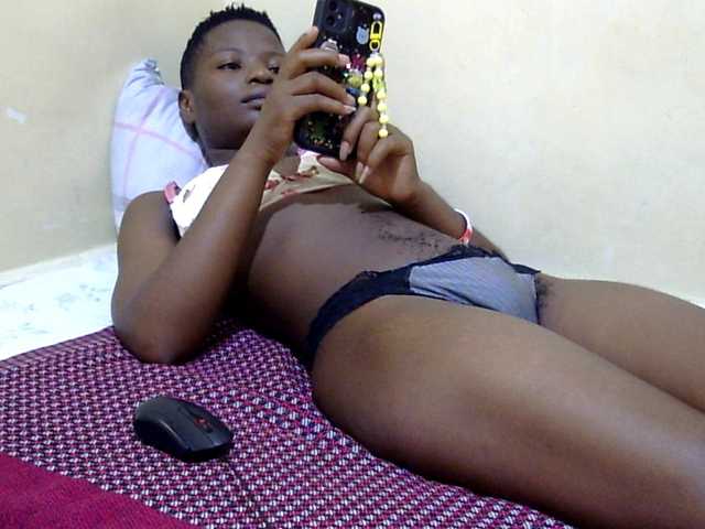 babyellah webcam model