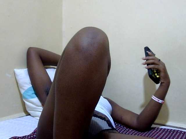 babyellah live cam on BongaCams