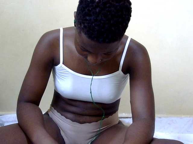 babyellah live cam on BongaCams