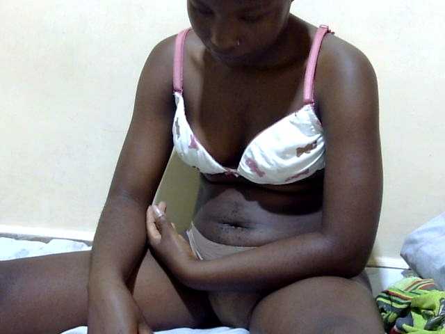 babyellah live cam on BongaCams