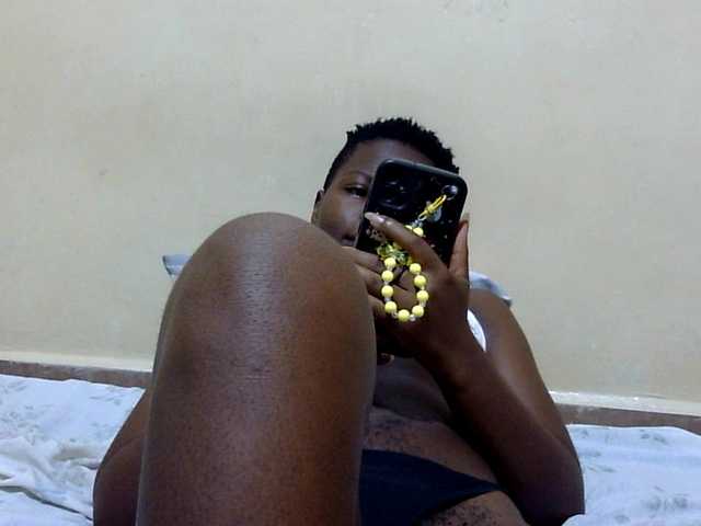 babyellah live cam on BongaCams