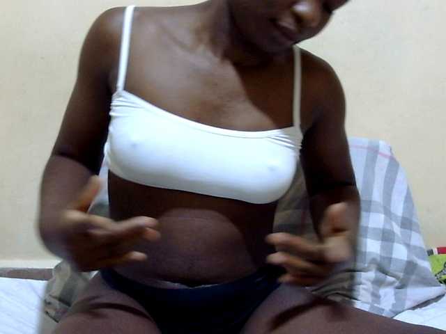 babyellah live cam on BongaCams