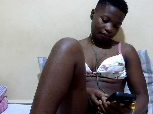babyellah live cam on BongaCams