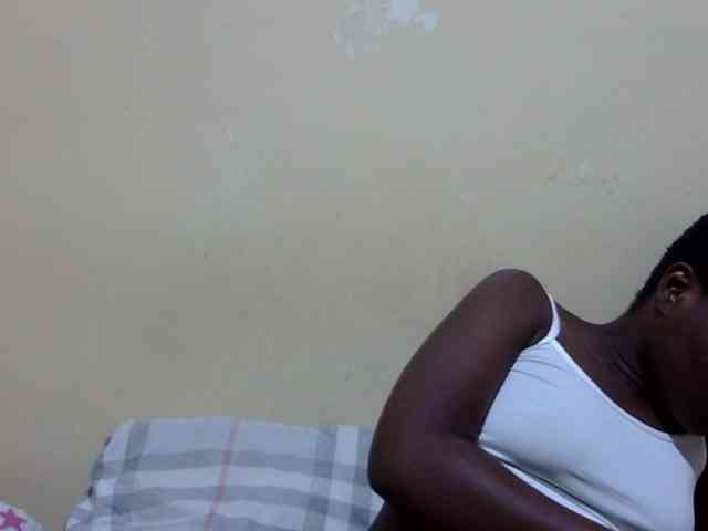 babyellah webcam