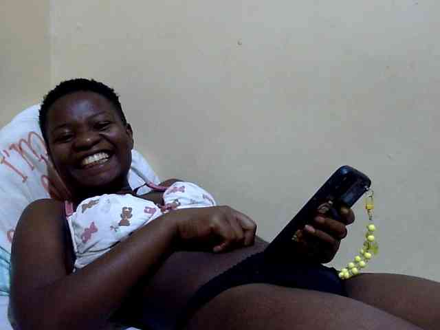 babyellah Live Webcam on BongaCams