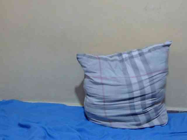 babyellah webcam