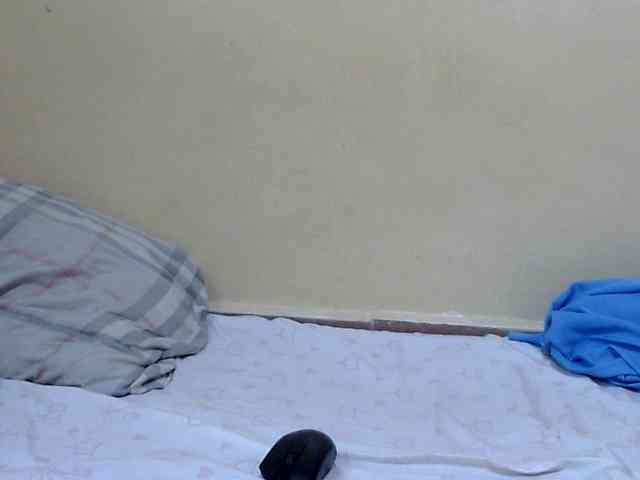 babyellah webcam