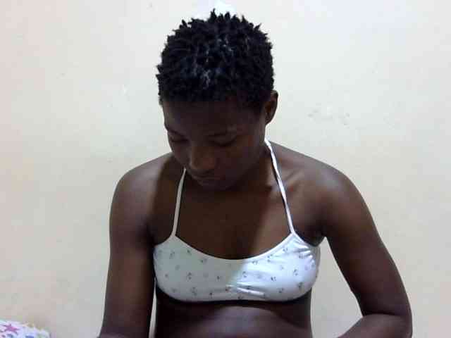 babyellah webcam