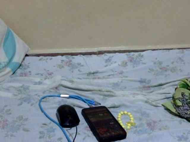 babyellah webcam