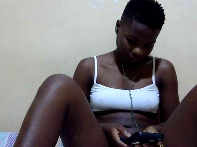 babyellah webcam