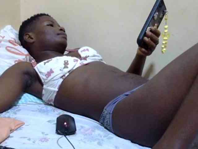 babyellah Live Webcam on BongaCams
