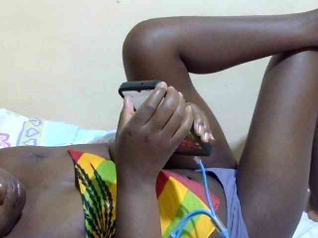 babyellah webcam