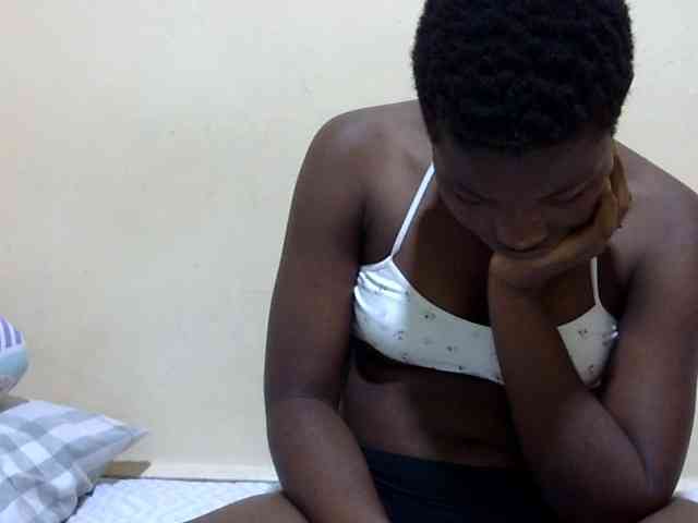babyellah webcam
