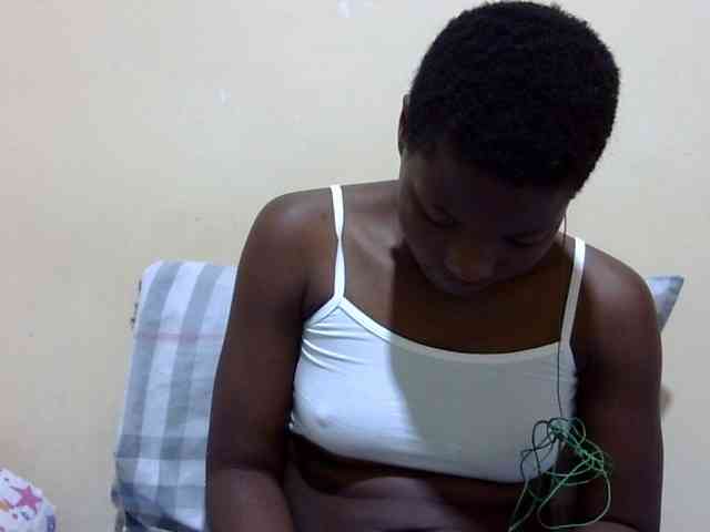 babyellah webcam