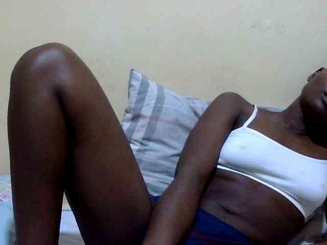babyellah webcam