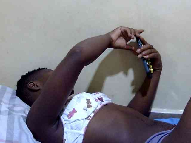 babyellah webcam