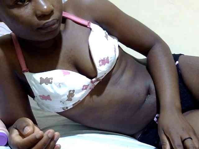 babyellah webcam