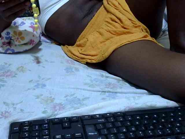 babyellah webcam