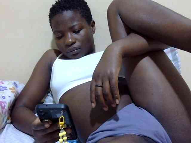 babyellah webcam