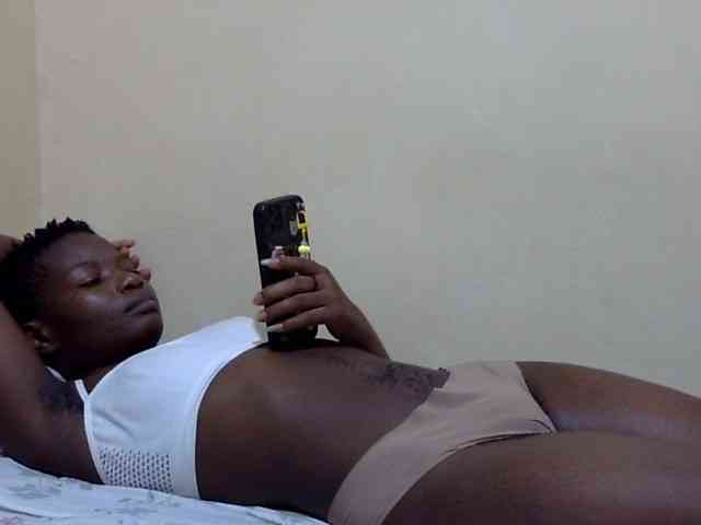 babyellah webcam