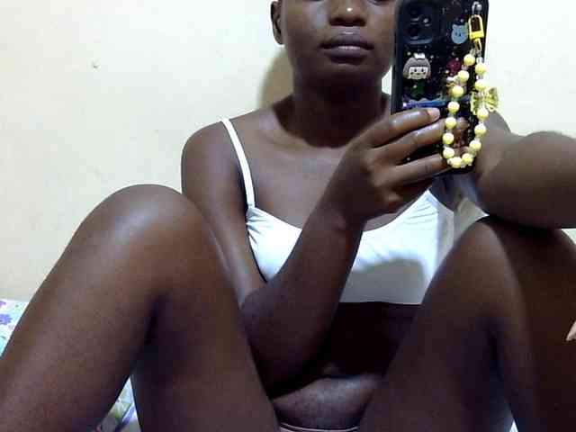 babyellah webcam