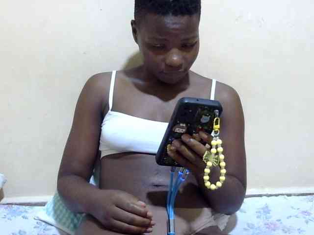 babyellah webcam
