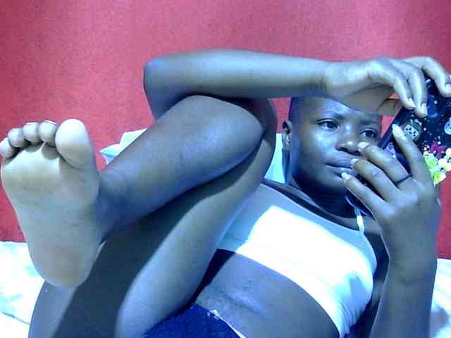 babyellah webcam