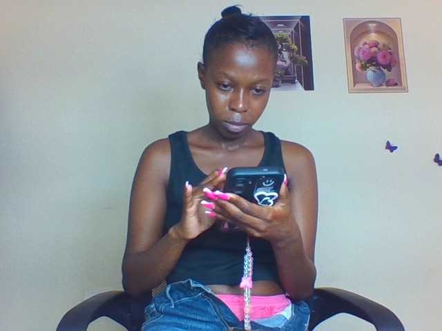 Cocoloveee live cam on BongaCams