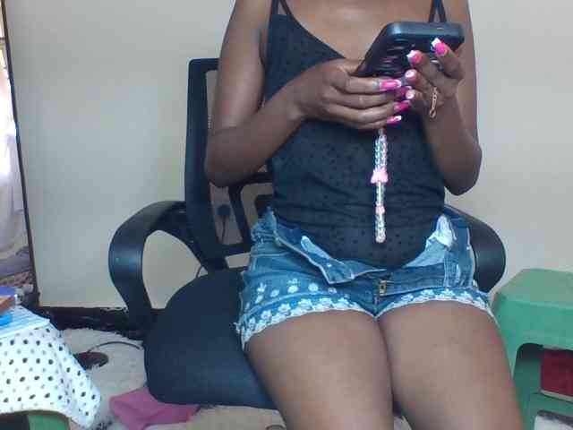 Cocoloveee webcam