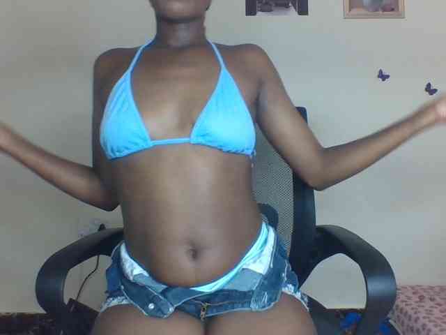 Cocoloveee webcam
