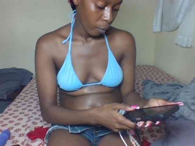Cocoloveee webcam